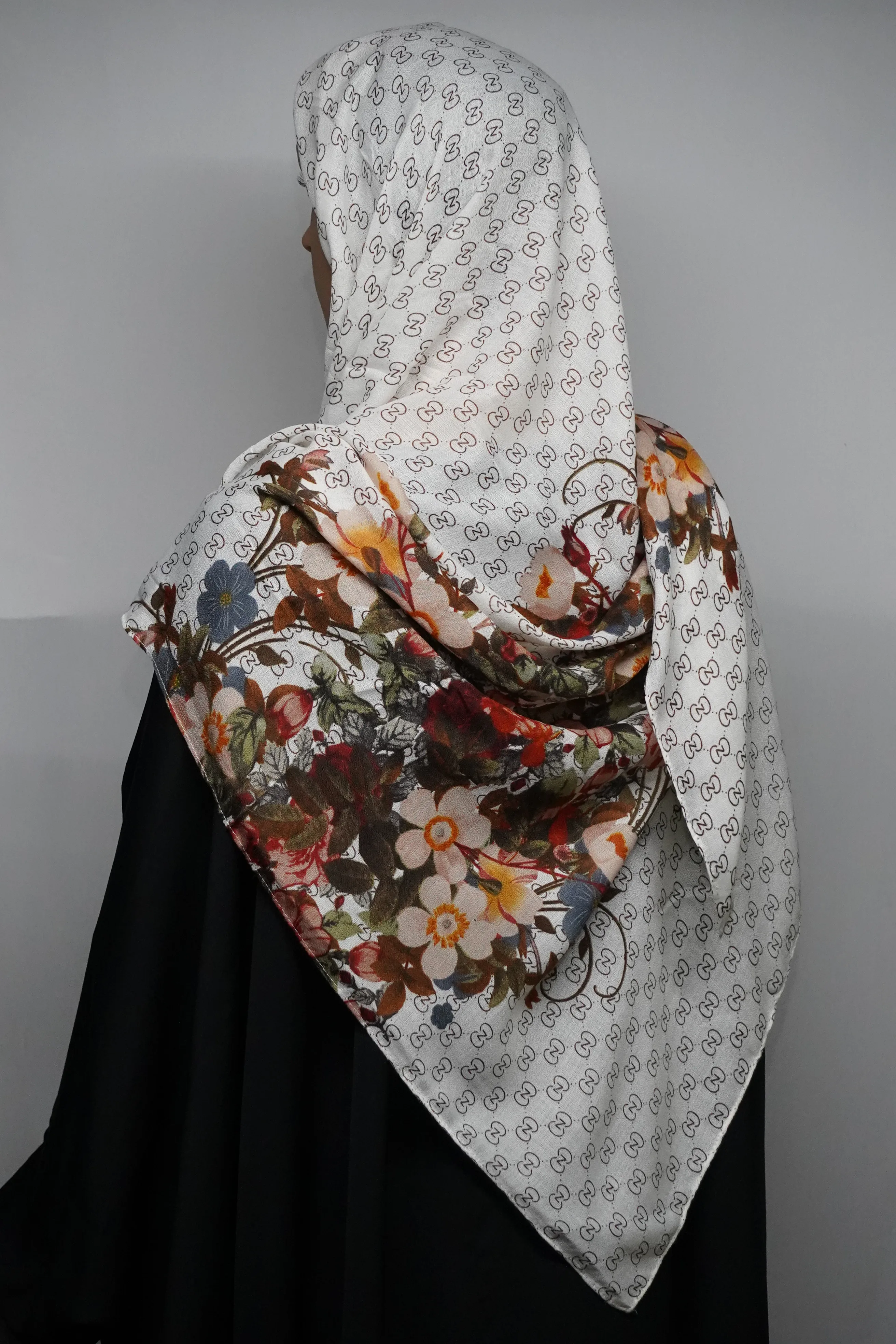 DSC00488 Siya Cotton Hijab Stoles Off-White Floral Print