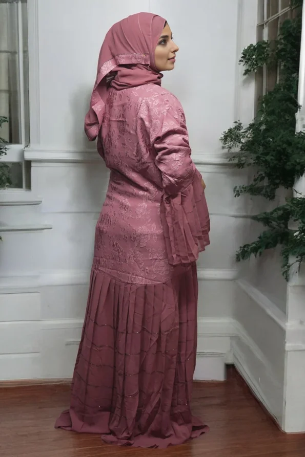 Flower Textured Burkha in PASTLE PINK