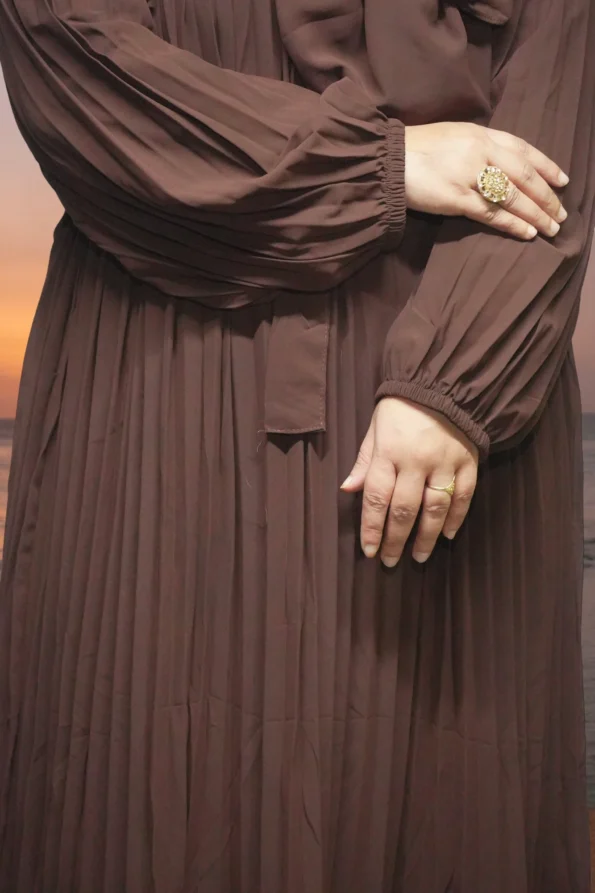 Frill Burqa in Brown