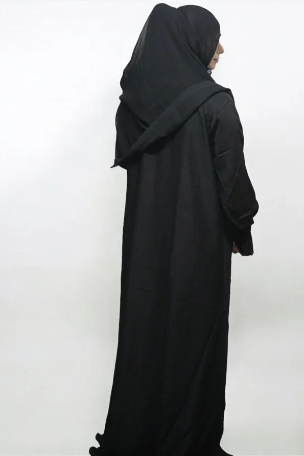 Simple Burkha Chun Sleeves in Black