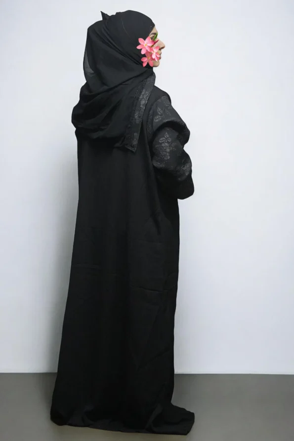 Black Stone Latkan Flower Burqa in Black